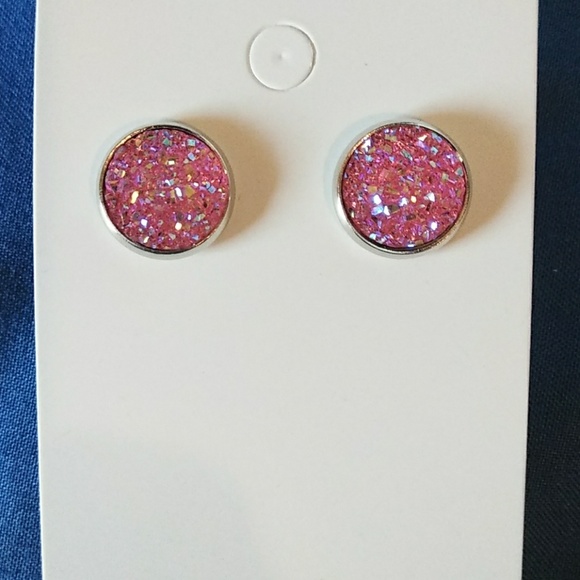 Handmade silver pink stud earrings - Picture 2 of 3